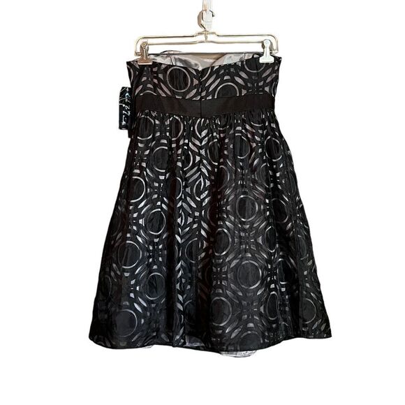 NWT! Flip strapless mini dress. Size 6‎ - Picture 10 of 10